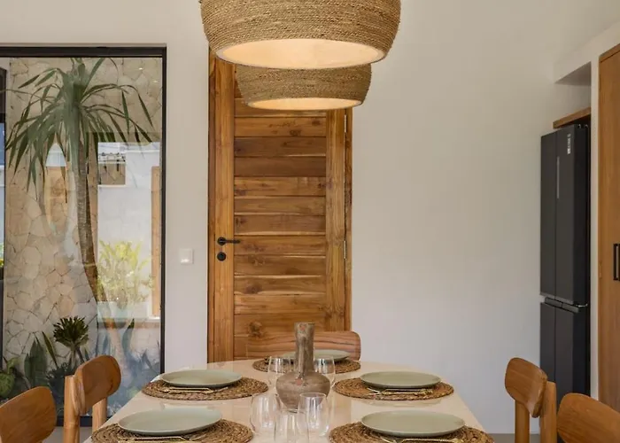 2bdr 4 Min From Melasti Villa Uluwatu